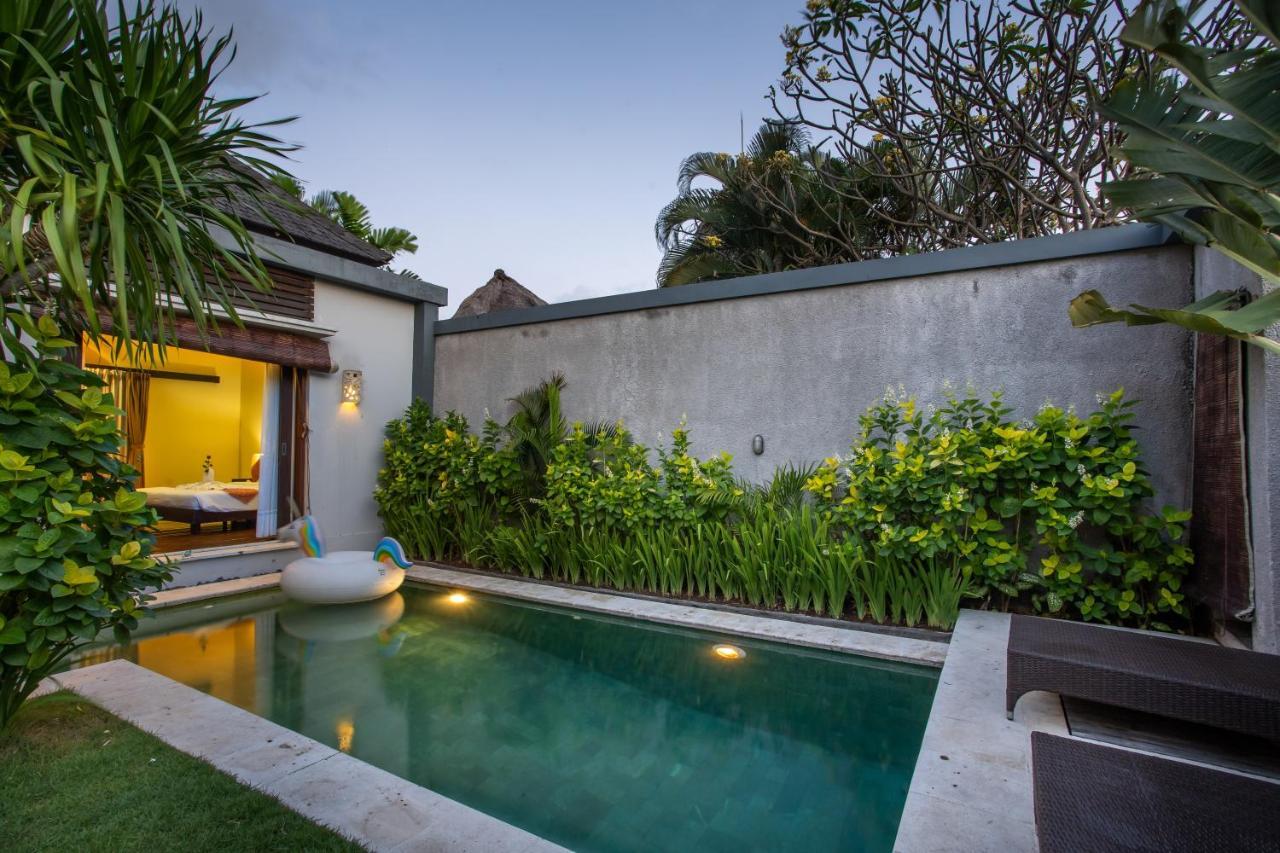 Villa Nadya Seminyak  Ngoại thất bức ảnh